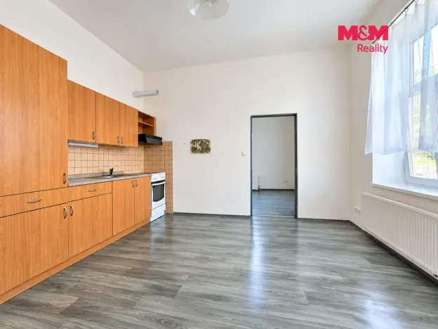 Pronájem bytu 1+1, Smržovka, náměstí T. G. Masaryka, 50 m2