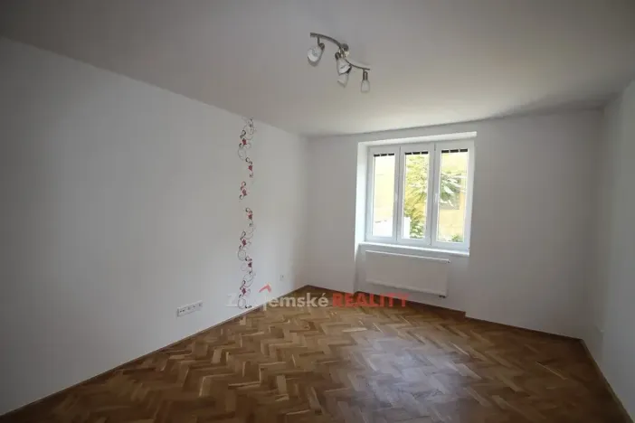 Pronájem bytu 2+1, Znojmo, Jugoslávská, 60 m2
