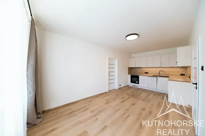 Prodej bytu 2+kk, Praha - Žižkov, Spojovací, 40 m2