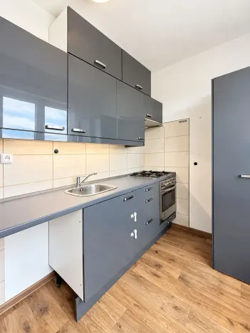 Prodej bytu 2+1, Kadaň, Chomutovská, 53 m2