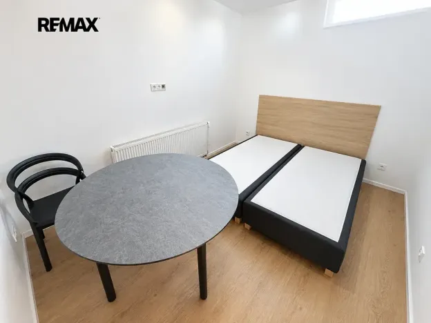Prodej kanceláře, Slavkov u Brna, 81 m2