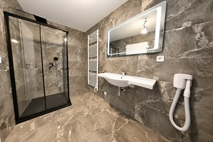 Prodej vícegeneračního domu, Šestajovice, Komenského, 275 m2