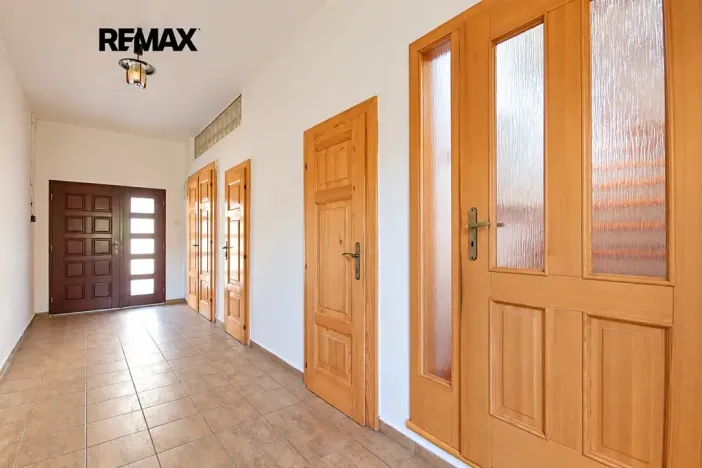 Prodej rodinného domu, Kájov, U Kostela, 200 m2