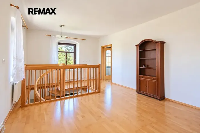Prodej rodinného domu, Kájov, U Kostela, 200 m2