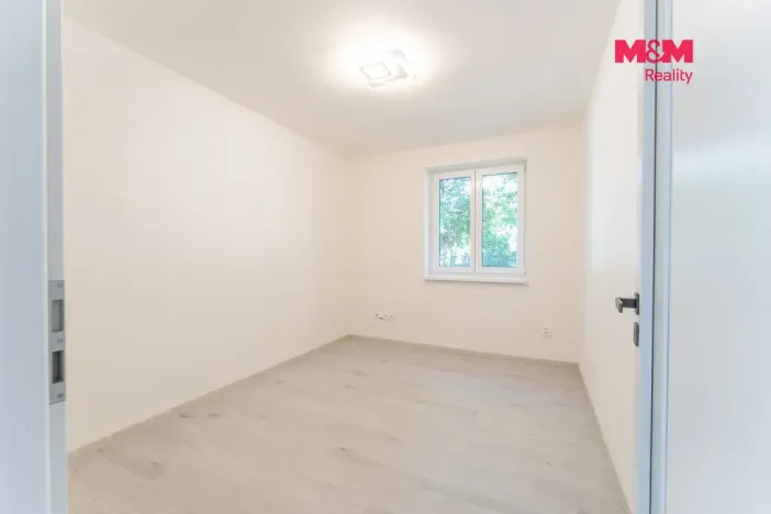Prodej rodinného domu, Křinec, Zelené náměstí, 83 m2