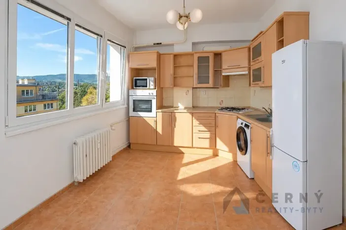 Prodej bytu 2+1, Liberec, Nad Školou, 60 m2