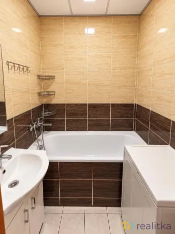 Prodej bytu 3+1, Karviná, Čajkovského, 65 m2