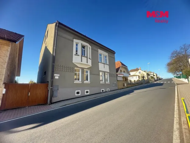 Pronájem rodinného domu, Dobrovice, Komenského, 16 m2