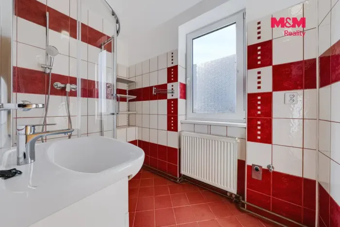 Prodej bytu 3+1, Velká Bystřice, Na Letné, 60 m2