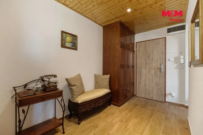 Prodej bytu 2+1, Trutnov - Horní Staré Město, Slovenská, 57 m2