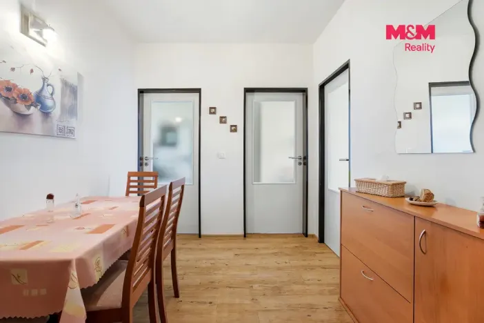 Prodej bytu 2+1, Ústí nad Labem - Neštěmice, Hluboká, 63 m2