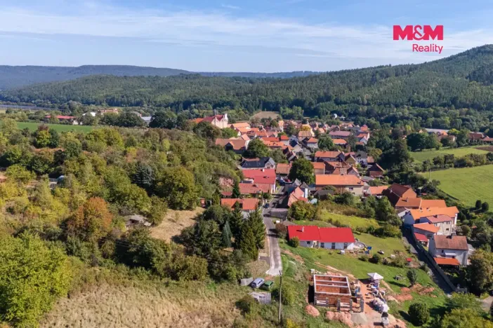 Prodej pozemku pro bydlení, Pnětluky, 1752 m2