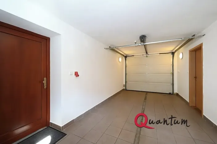 Pronájem rodinného domu, Praha - Kyje, Krčínovo náměstí, 126 m2