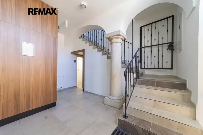 Prodej obchodního prostoru, Králíky, 5. května, 519 m2