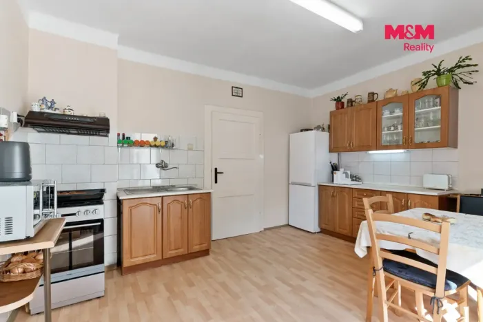 Prodej rodinného domu, Nový Bor - Janov, 180 m2