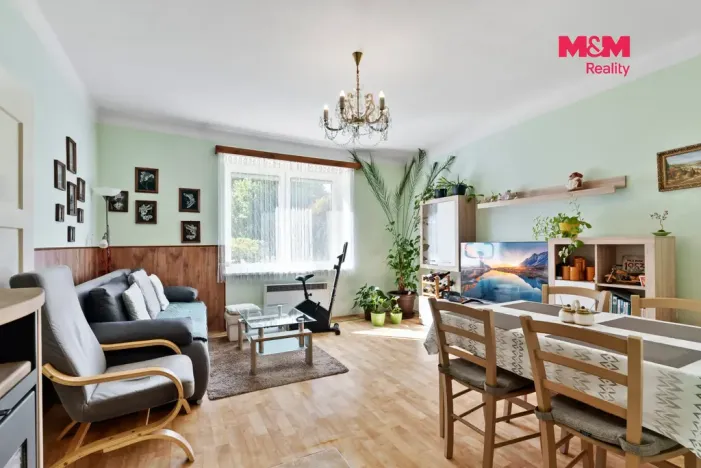 Prodej rodinného domu, Nový Bor - Janov, 180 m2