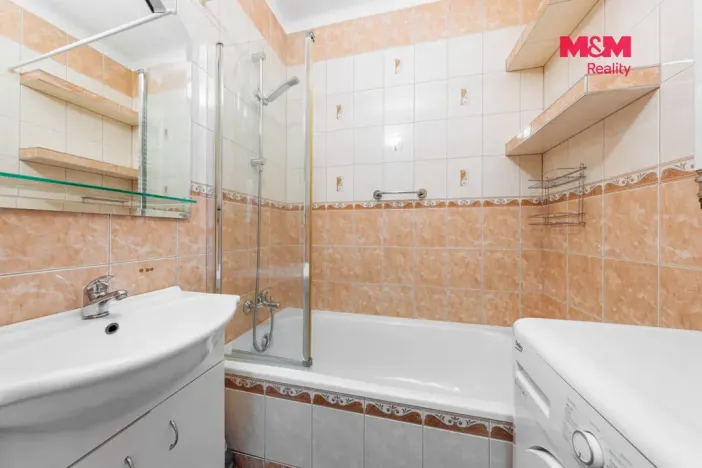 Prodej bytu 3+1, Habartov, Čs. armády, 70 m2