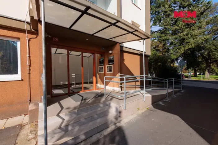 Prodej bytu 3+1, Karlovy Vary, Šumavská, 64 m2