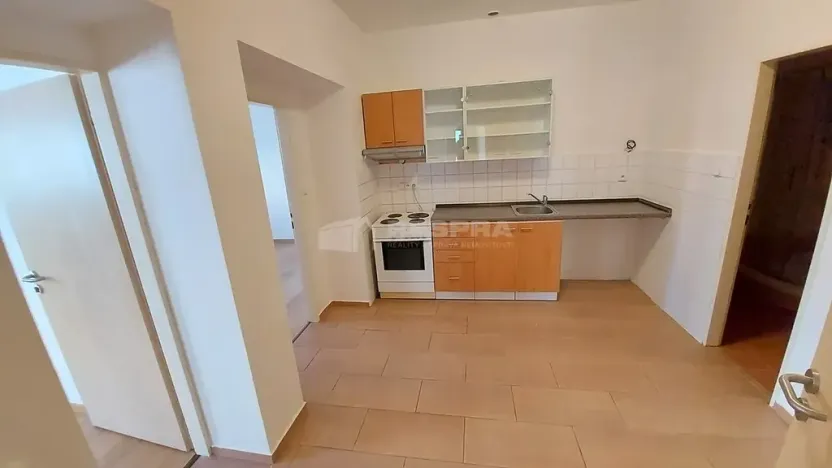 Pronájem bytu 3+1, Praha - Žižkov, Biskupcova, 70 m2