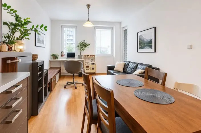 Prodej bytu 2+kk, Praha - Horní Měcholupy, Padovská, 52 m2