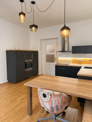 Pronájem bytu 2+kk, Praha, 58 m2