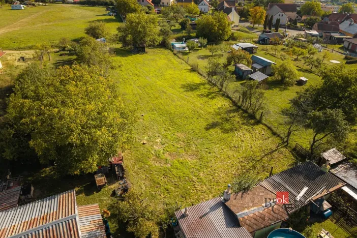 Prodej pozemku, Pňovany, 1312 m2