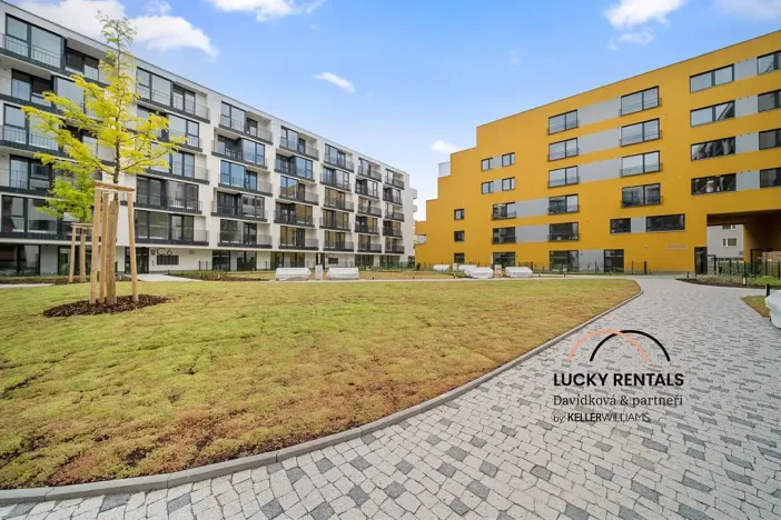 Pronájem bytu 1+kk, Praha - Chodov, Líbalova, 32 m2