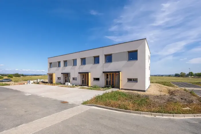 Prodej rodinného domu, Sezemice, Pod Vinicí, 104 m2