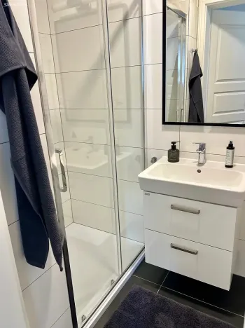 Pronájem bytu 2+kk, Praha - Bubeneč, Sládkova, 45 m2