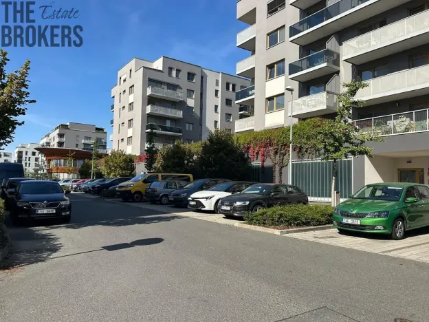 Pronájem bytu 2+kk, Praha - Hloubětín, Saarinenova, 49 m2