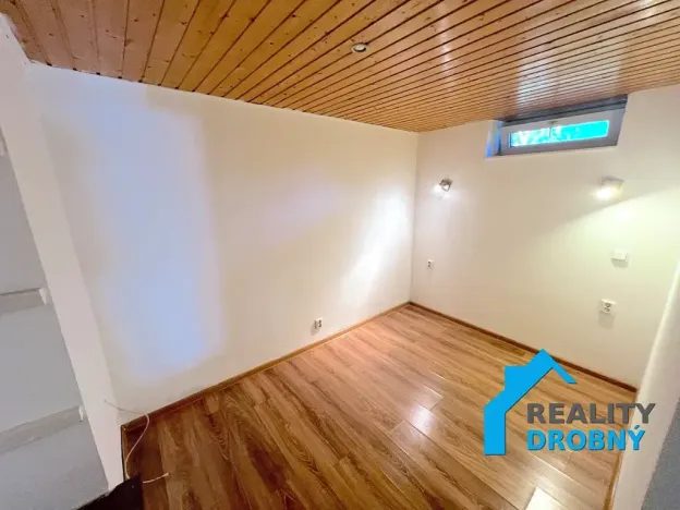 Pronájem bytu 2+1, Děčín, Hluboká, 53 m2