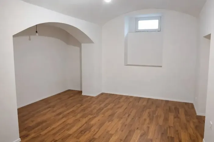 Pronájem obchodního prostoru, Praha - Strašnice, Saratovská, 20 m2