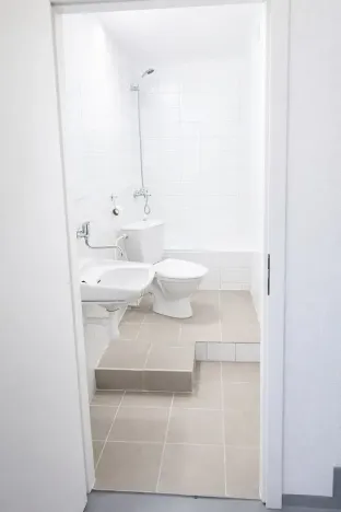 Pronájem obchodního prostoru, Praha - Strašnice, Saratovská, 20 m2