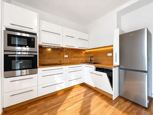 Pronájem bytu 3+kk, Praha - Bubeneč, Ve struhách, 110 m2