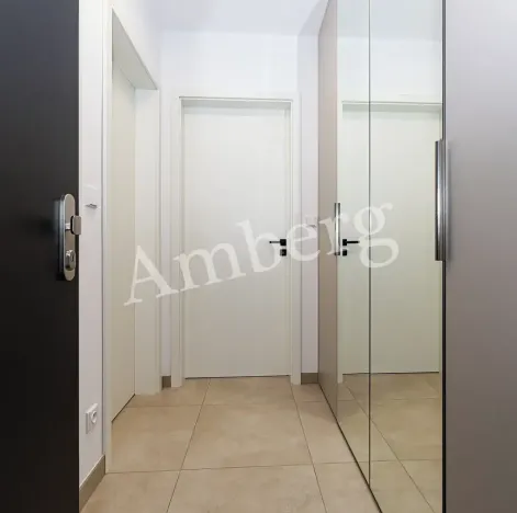 Pronájem bytu 1+kk, Praha - Karlín, Křižíkova, 32 m2