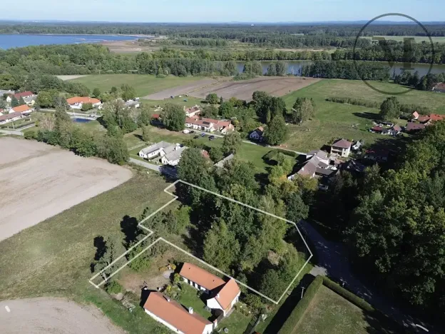 Prodej pozemku pro bydlení, Třeboň, 2630 m2