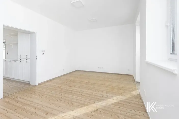 Pronájem obchodního prostoru, Pardubice, Chrudimská, 131 m2