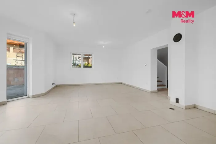 Prodej rodinného domu, Polní Voděrady, 200 m2