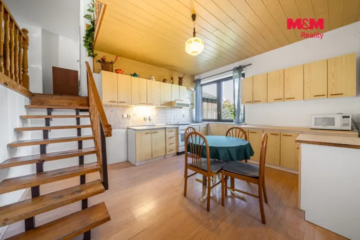 Prodej rodinného domu, Krásné Údolí, 220 m2