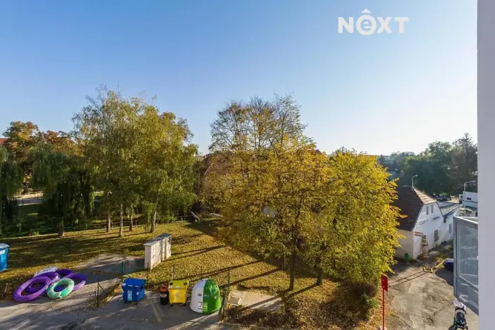 Pronájem bytu 2+kk, Praha - Uhříněves, náměstí Bratří Jandusů, 53 m2