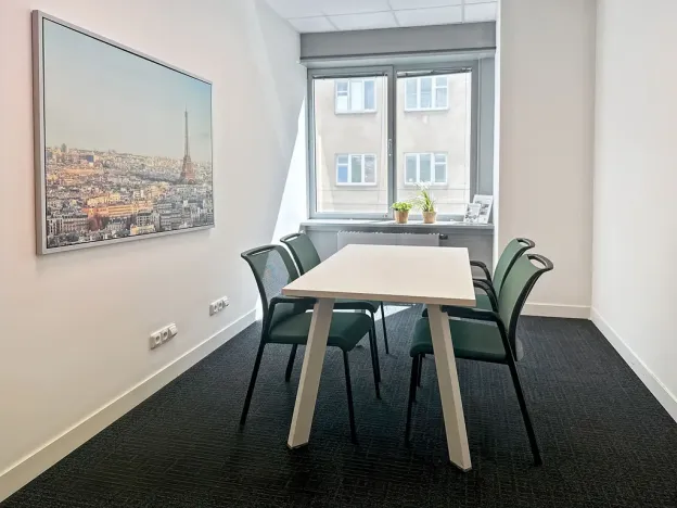 Pronájem pole, 70 m², Nádražní, Praha 5 - Smíchov