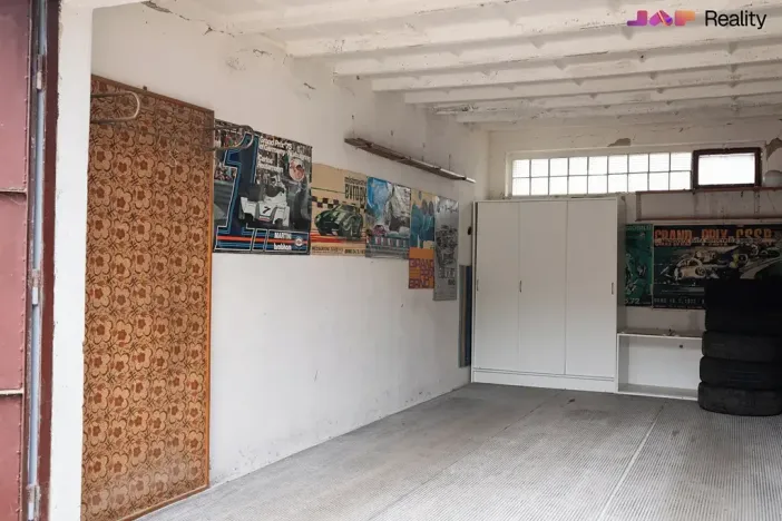 Pronájem garáže, Brno, Třískalova, 19 m2