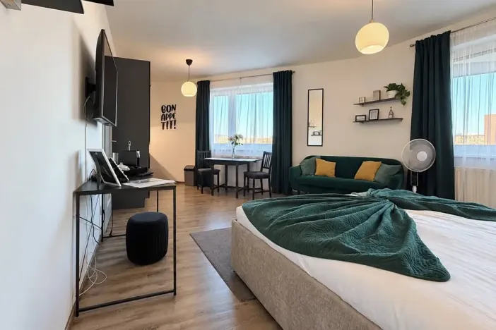 Pronájem bytu 1+kk, Brno, třída Generála Píky, 36 m2