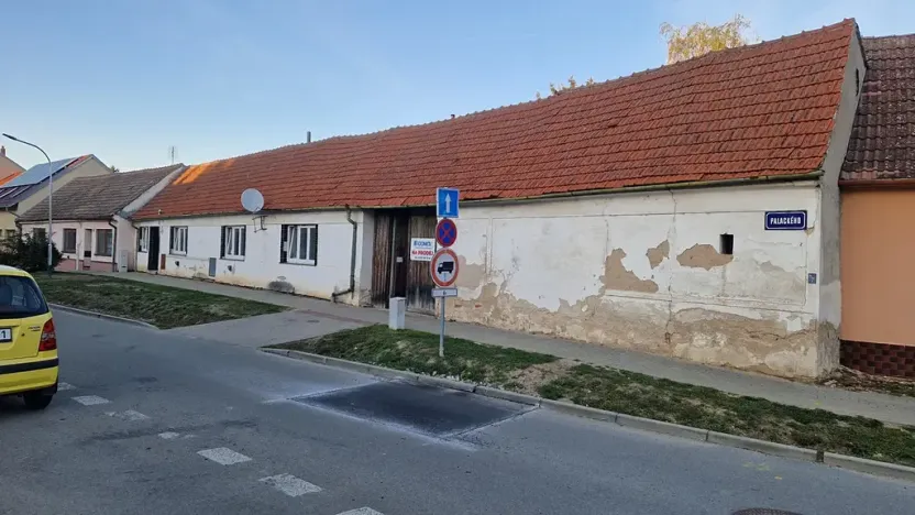 Prodej rodinného domu, Hrušovany u Brna, Palackého, 200 m2