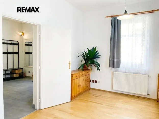 Pronájem bytu 1+1, Černošice, Jansova, 37 m2