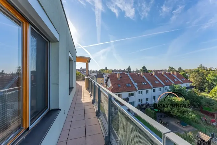 Pronájem bytu 3+kk, Praha - Střížkov, Jitravská, 97 m2