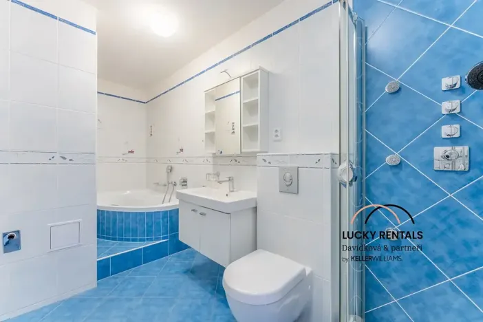 Pronájem bytu 3+kk, Praha - Střížkov, Jitravská, 97 m2
