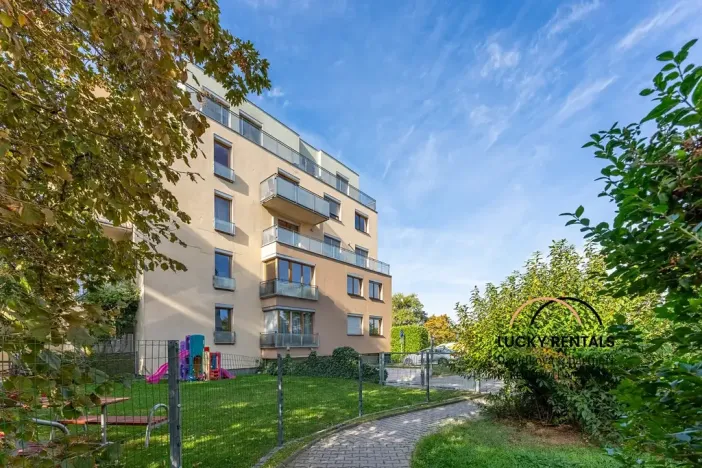 Pronájem bytu 3+kk, Praha - Střížkov, Jitravská, 97 m2