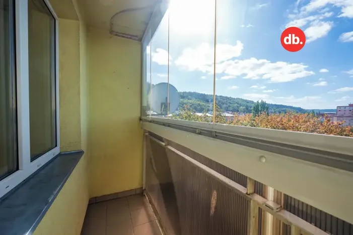Pronájem bytu 2+1, Karlovy Vary, Krymská, 52 m2