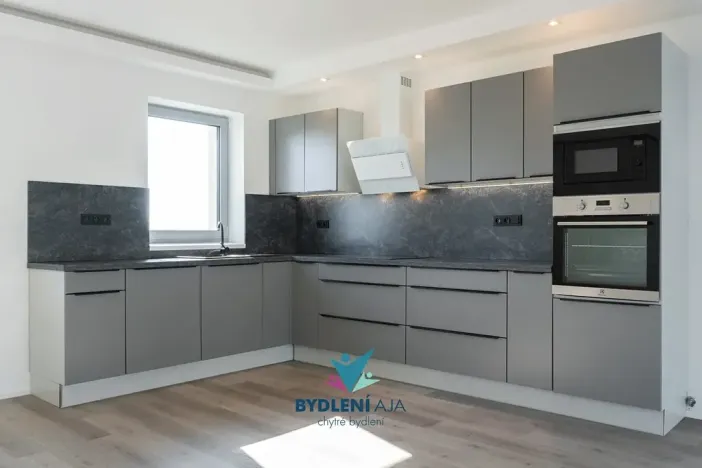 Prodej rodinného domu, Dubí, V Aleji, 206 m2